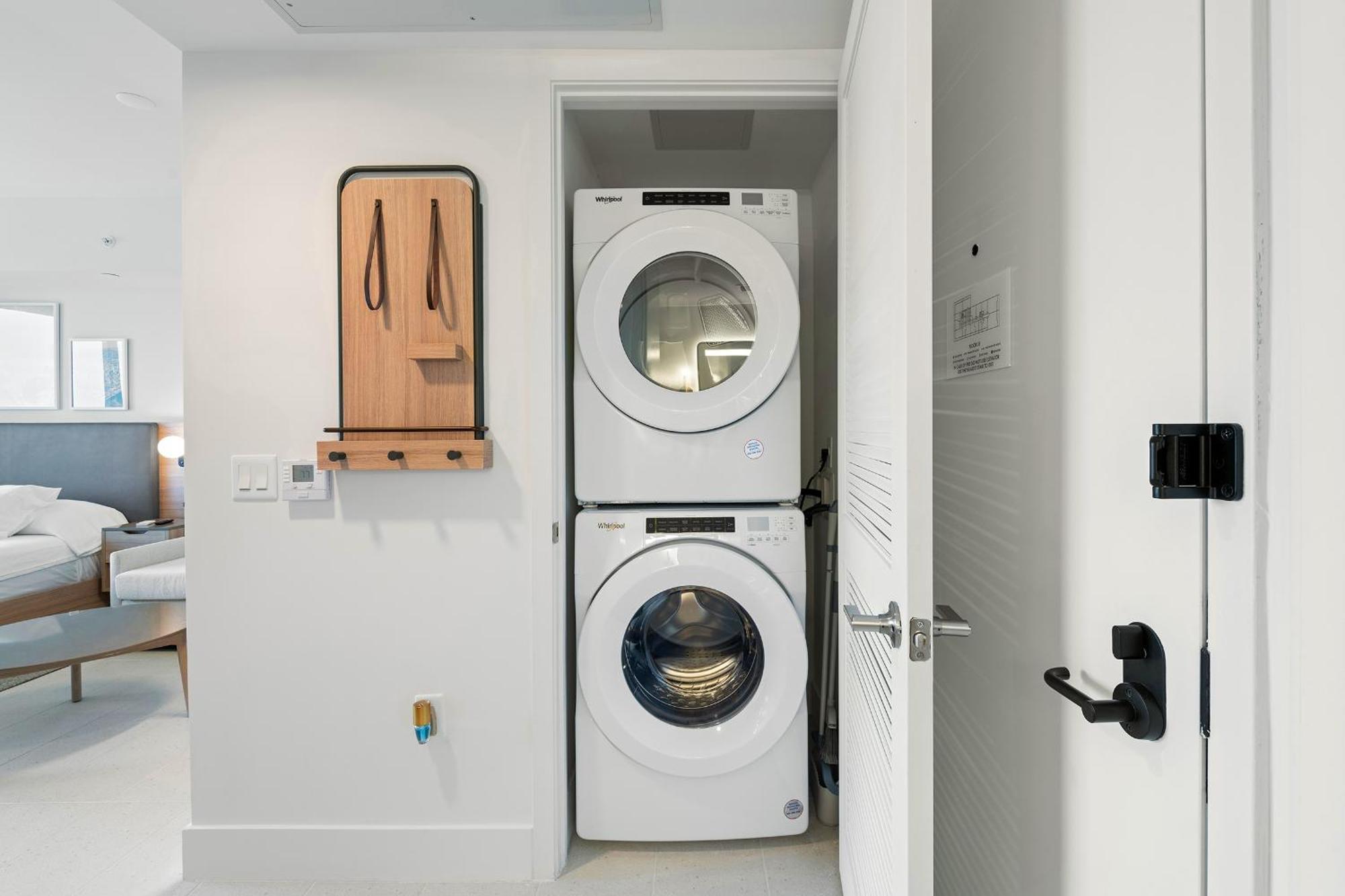 Apartment Free Parking In W Stunning Views *