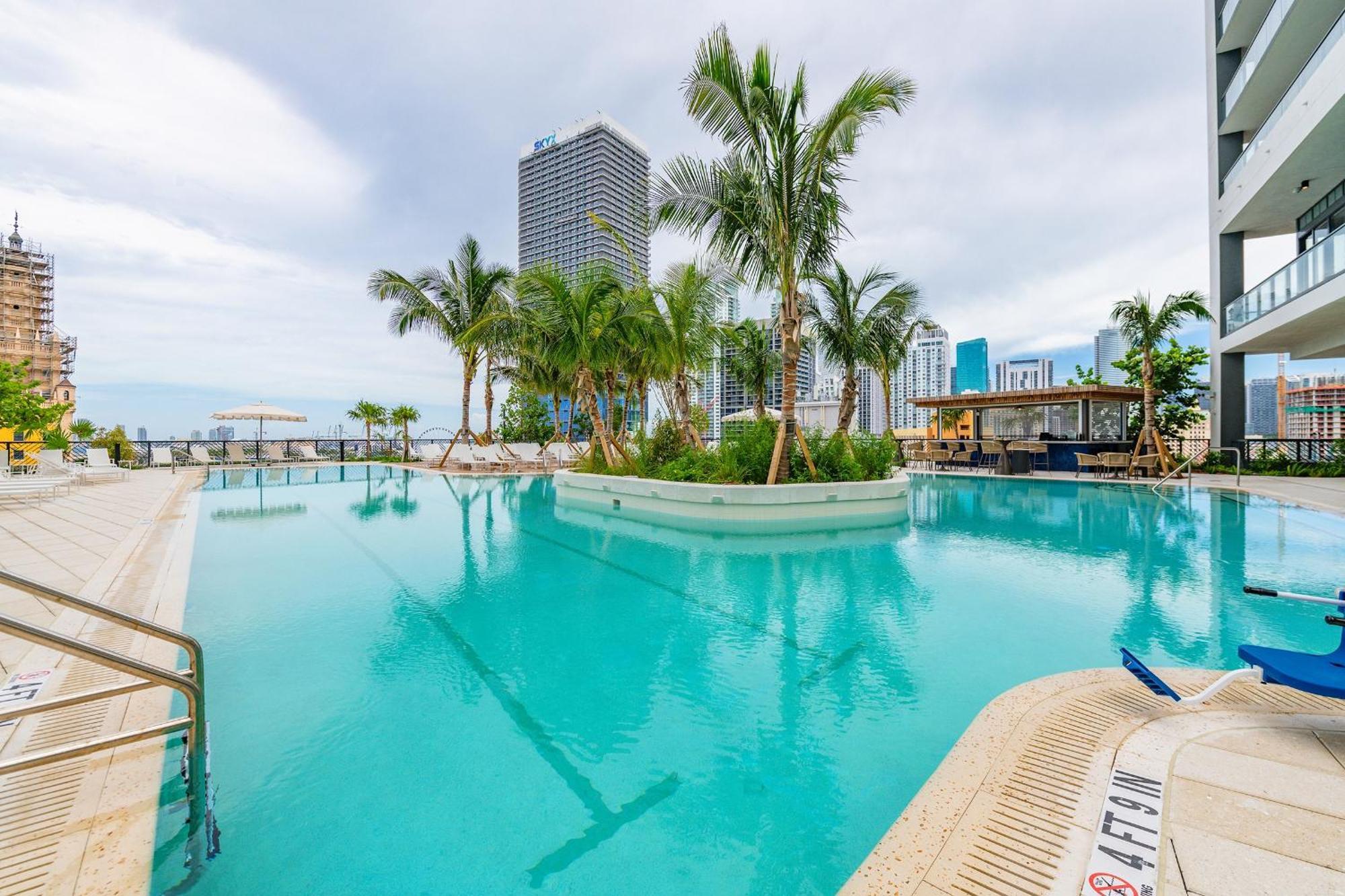 Free Parking In W Stunning Views * Miami